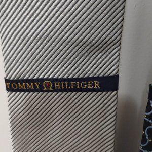 Tommy Hilfiger Men's Grey (Diagonal) Silk Tie